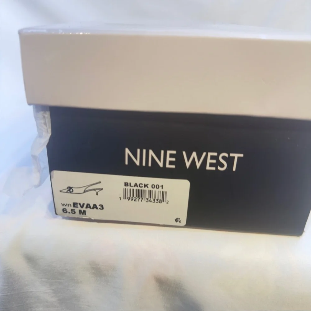 Nine West Evaa Pointy Toe Kitten Heel Pumps Faux Patent Leather Size 6.5- new!